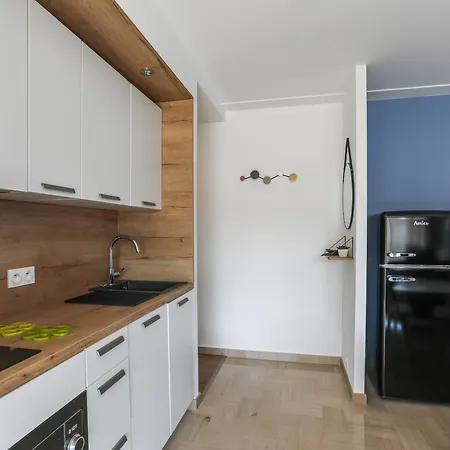 Superbe Appartement Avec Terrasse Et Parking Antibes Antibes