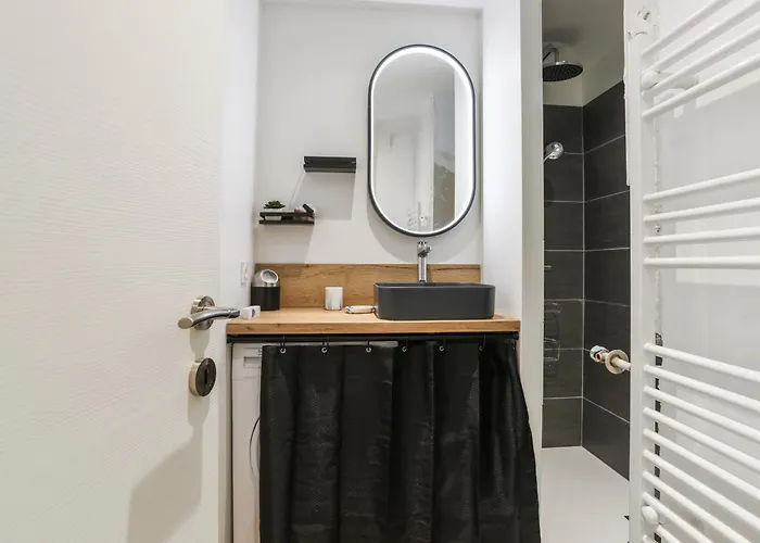 Superbe Appartement Avec Terrasse Et Parking Antibes * Antibes