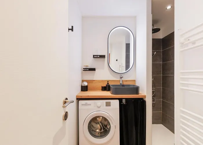 Appartamento Superbe Avec Terrasse Et Parking Antibes